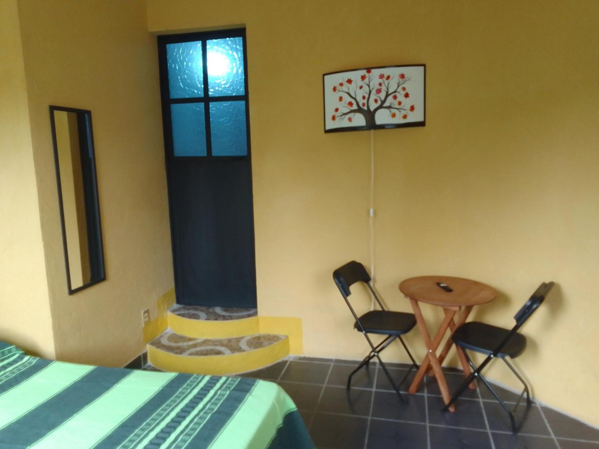 Hospedaje Casa Cortes - Recamaras De Descanso, Tepoztlan Mor - No Contamos Con Estacionamiento Luaran gambar